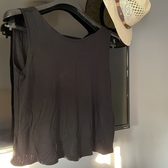 Top - Picture 1 of 3